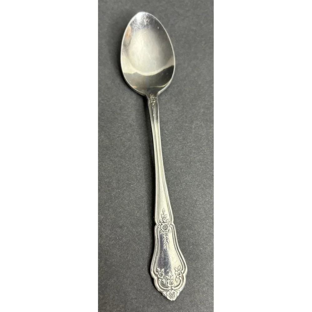 5 Rogers Stanley Roberts Teaspoons 6